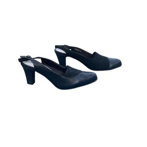 Women’s black by East Street closed toe open heel size 10